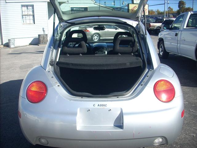 Volkswagen New Beetle 1999 photo 2