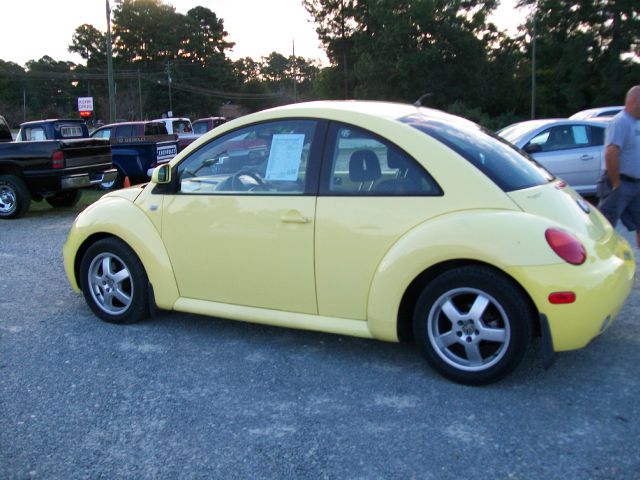 Volkswagen New Beetle 1999 photo 4