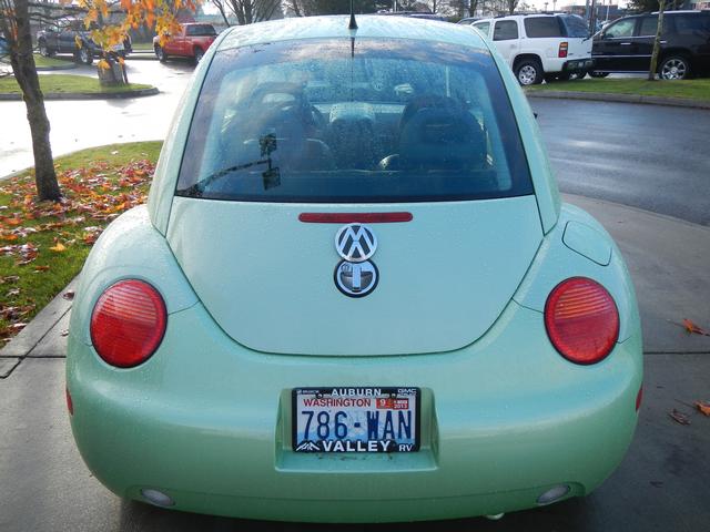 Volkswagen New Beetle 1999 photo 4