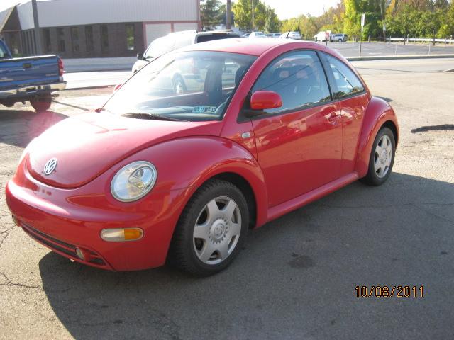 Volkswagen New Beetle 1999 photo 2