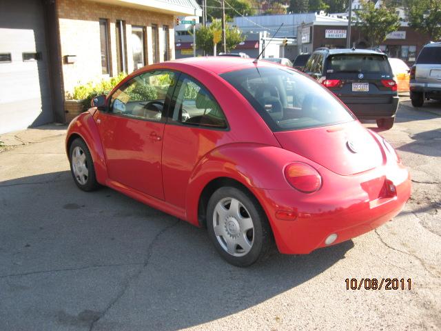 Volkswagen New Beetle 1999 photo 3