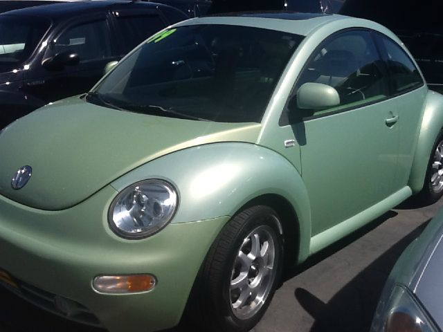 Volkswagen New Beetle 1999 photo 1