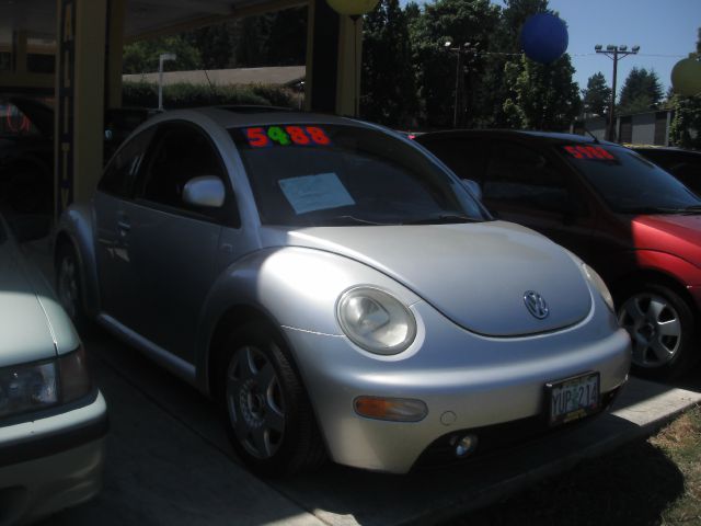 Volkswagen New Beetle 1999 photo 4