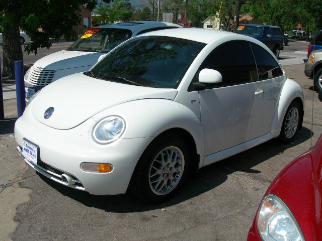 Volkswagen New Beetle 1999 photo 3