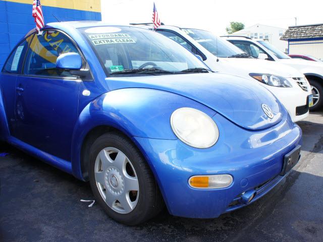 Volkswagen New Beetle 1999 photo 1