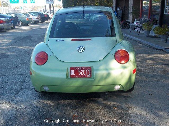 Volkswagen New Beetle 2000 photo 3