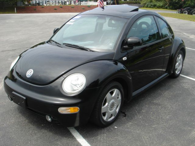 Volkswagen New Beetle 2000 photo 3