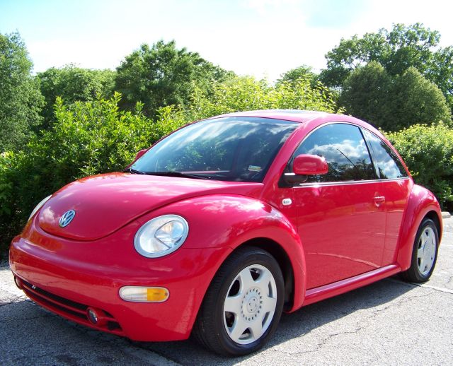 Volkswagen New Beetle 2000 photo 4