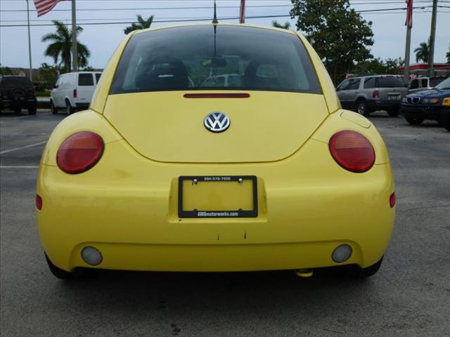 Volkswagen New Beetle 2000 photo 5