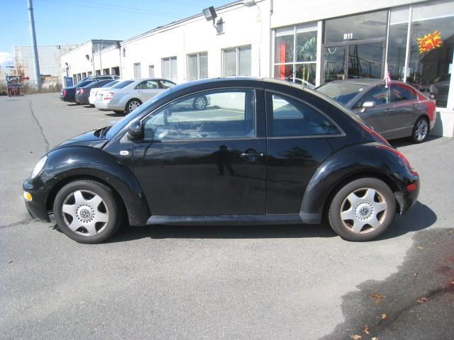 Volkswagen New Beetle 2000 photo 2