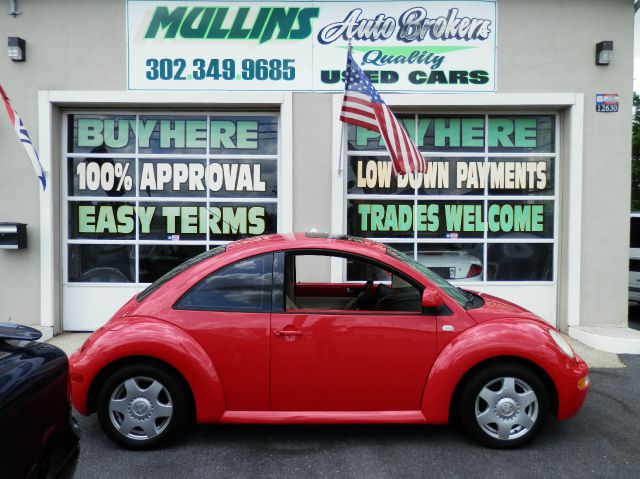 Volkswagen New Beetle 2000 photo 12