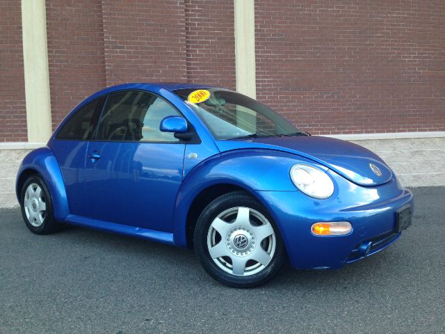 Volkswagen New Beetle 2000 photo 4