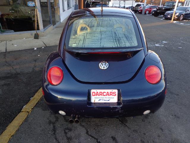 Volkswagen New Beetle 2000 photo 1