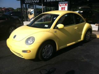 Volkswagen New Beetle 2001 photo 1