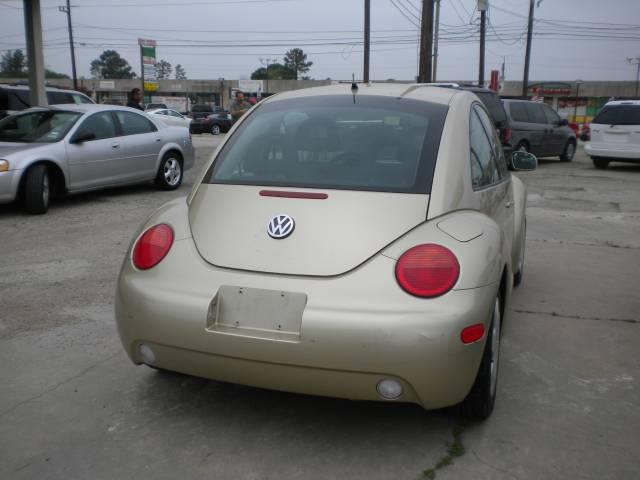 Volkswagen New Beetle 2001 photo 1