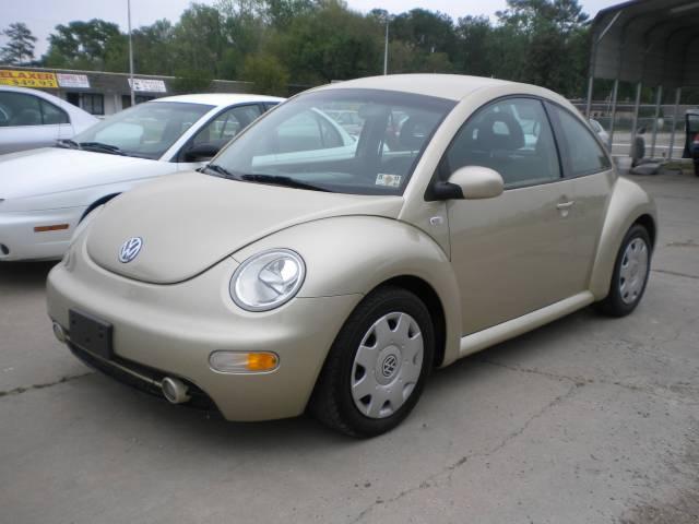 Volkswagen New Beetle 2001 photo 2