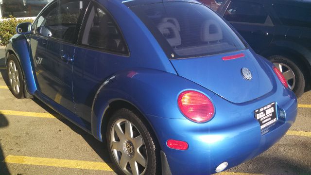 Volkswagen New Beetle 2001 photo 2