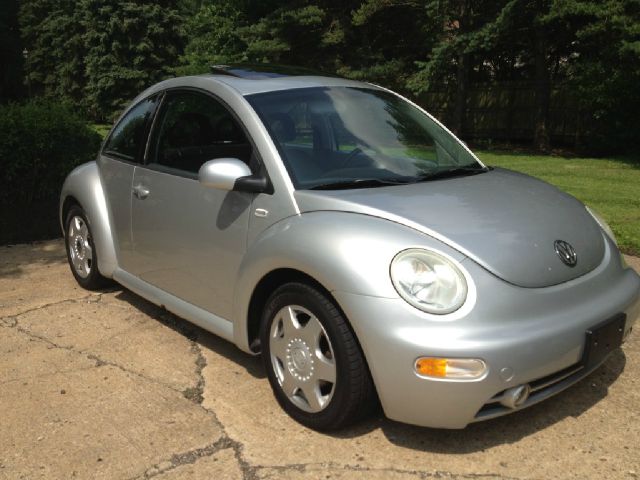 Volkswagen New Beetle 2001 photo 2