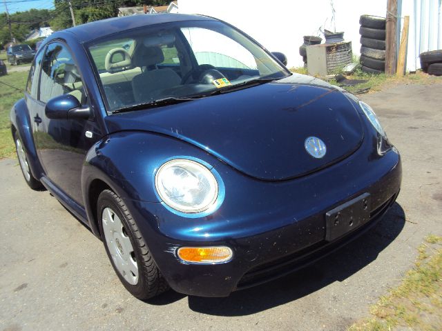 Volkswagen New Beetle 2001 photo 4