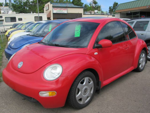 Volkswagen New Beetle 2001 photo 1