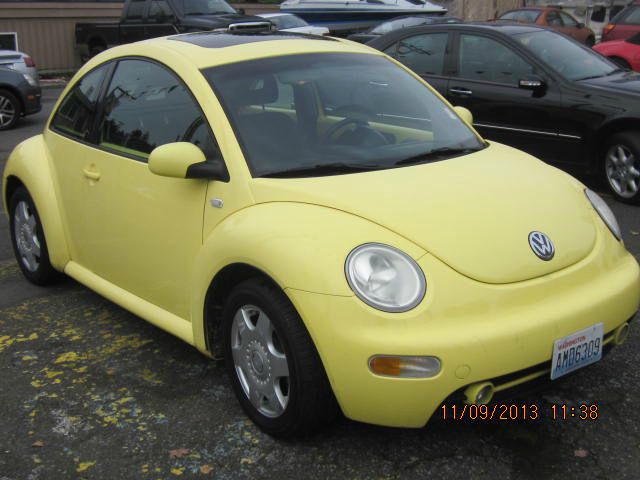 Volkswagen New Beetle 2001 photo 4