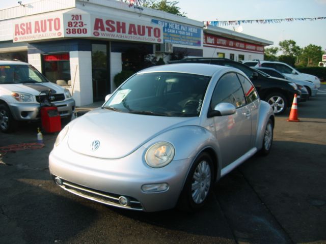 Volkswagen New Beetle 4dr 112 WB AWD Hatchback