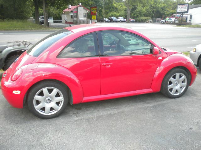 Volkswagen New Beetle 2001 photo 9