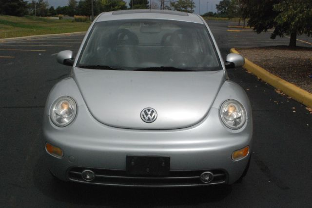 Volkswagen New Beetle 2001 photo 1