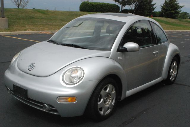 Volkswagen New Beetle 2001 photo 2