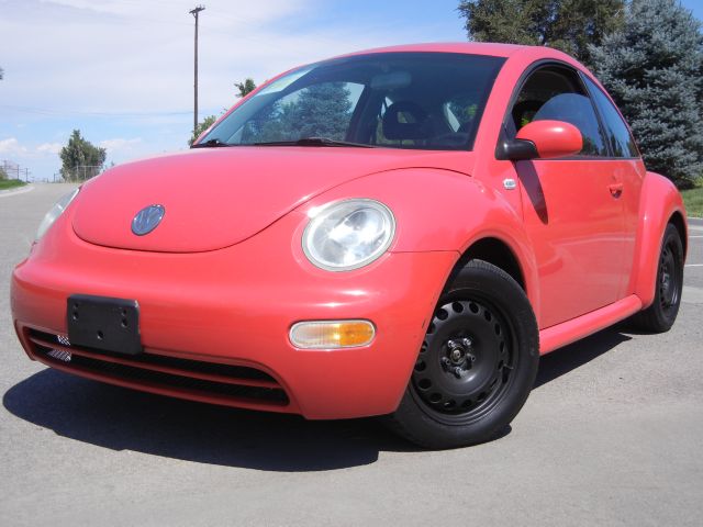 Volkswagen New Beetle 2001 photo 2