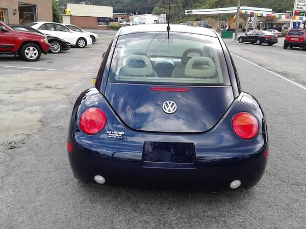 Volkswagen New Beetle 2001 photo 3