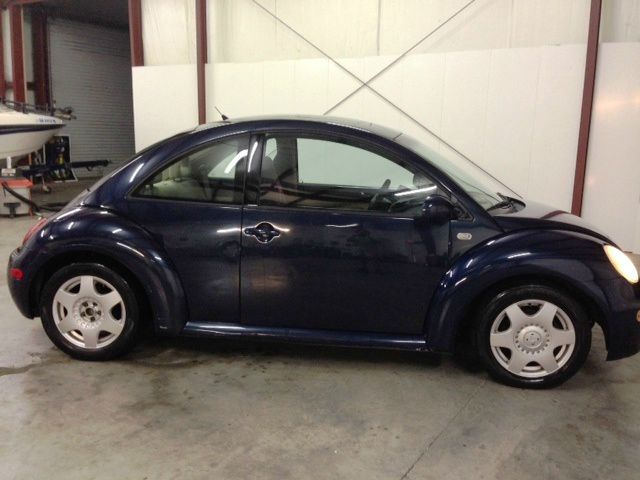 Volkswagen New Beetle 2001 photo 3