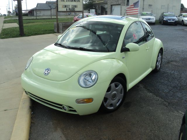 Volkswagen New Beetle 2001 photo 4