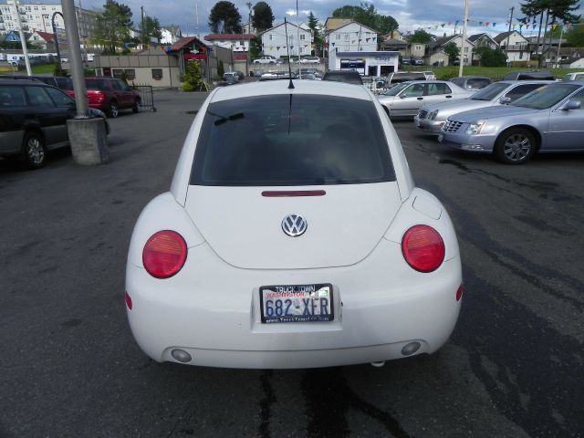 Volkswagen New Beetle 2001 photo 7