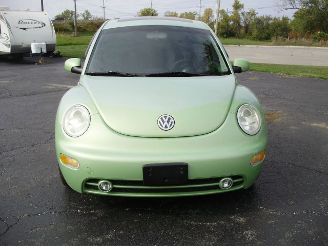 Volkswagen New Beetle 2001 photo 4