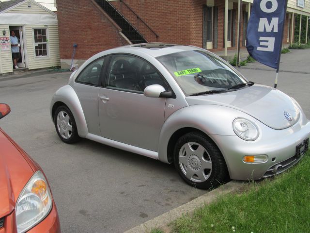 Volkswagen New Beetle 2001 photo 6