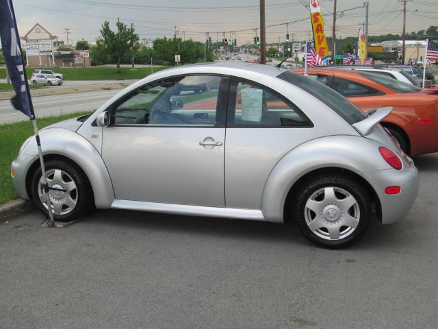 Volkswagen New Beetle 2001 photo 7