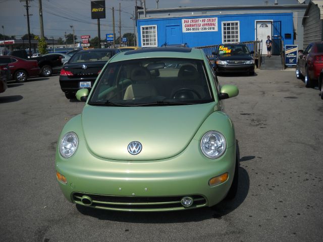 Volkswagen New Beetle 2001 photo 1