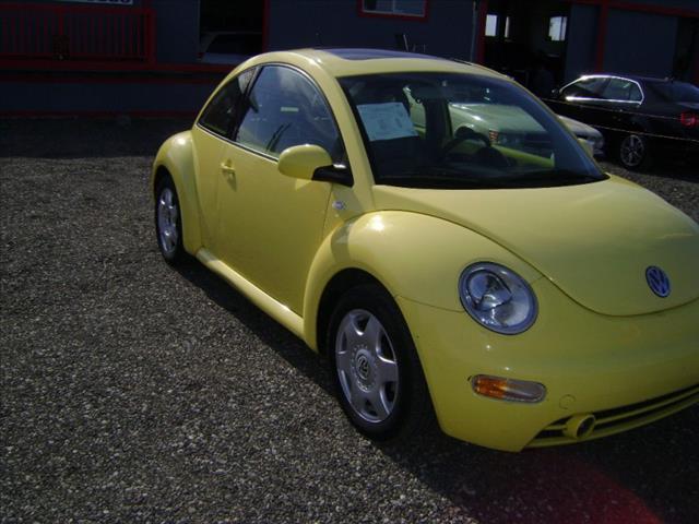 Volkswagen New Beetle 2001 photo 2