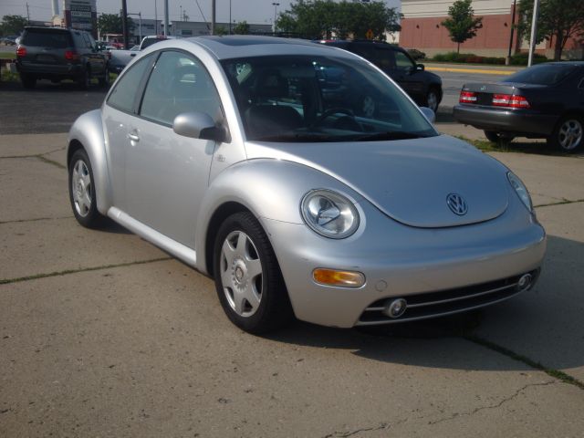 Volkswagen New Beetle 2001 photo 4