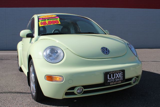 Volkswagen New Beetle 2001 photo 0