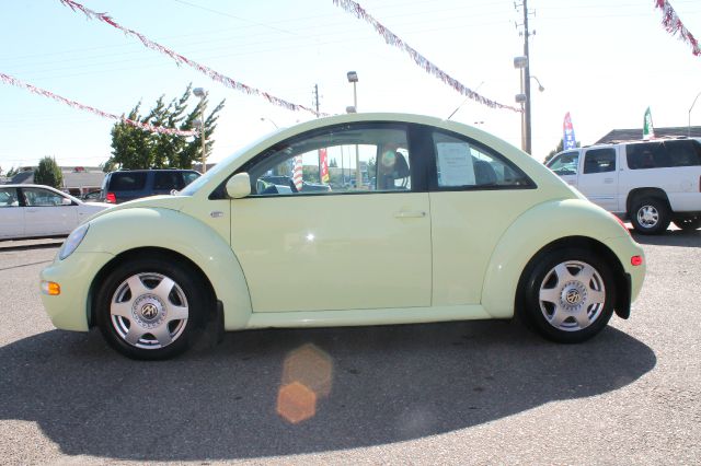 Volkswagen New Beetle 2001 photo 4