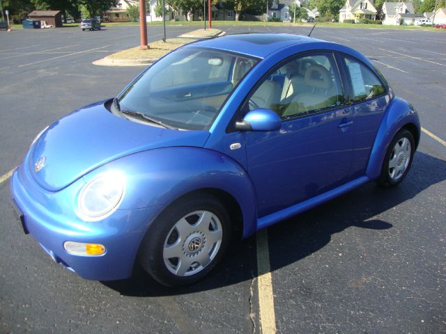 Volkswagen New Beetle 2001 photo 4