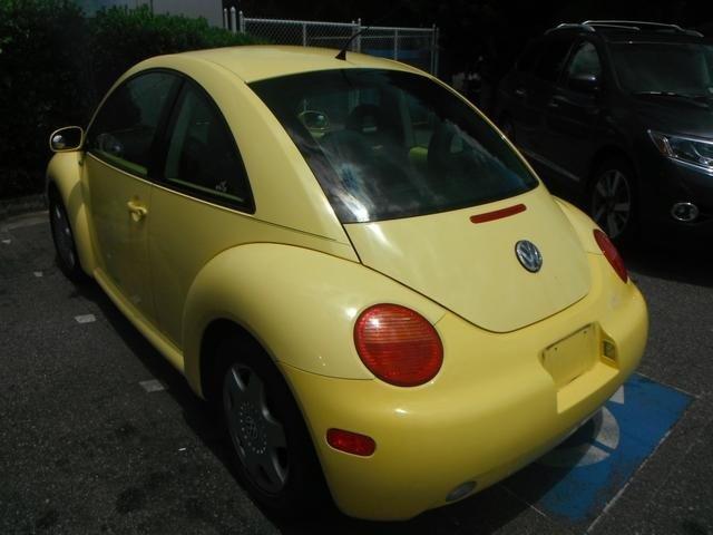 Volkswagen New Beetle 2001 photo 3