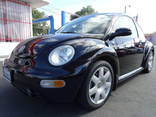 Volkswagen New Beetle 2002 photo 1