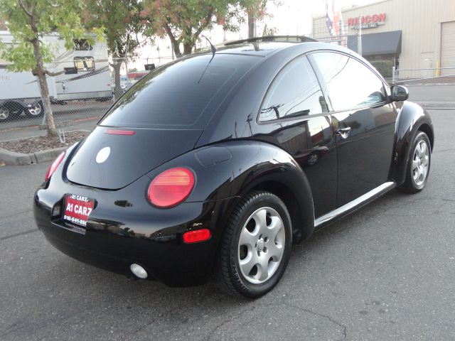 Volkswagen New Beetle 2002 photo 2