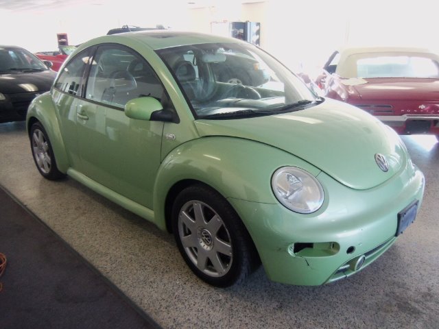 Volkswagen New Beetle 2002 photo 2