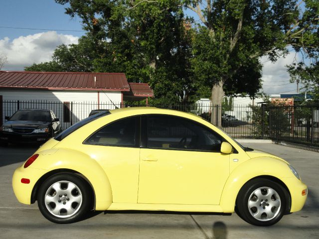 Volkswagen New Beetle 2002 photo 11