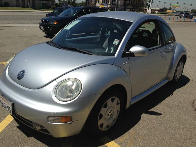 Volkswagen New Beetle 2002 photo 3