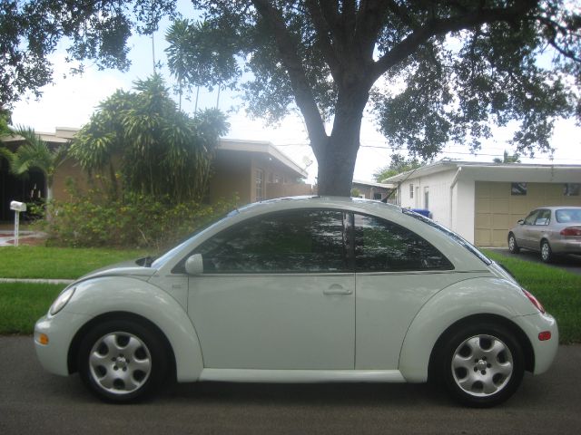 Volkswagen New Beetle 2002 photo 3